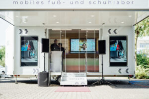 Fit Trailer frontal